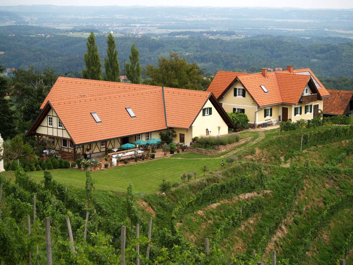 Weingut Albert, Familie Cramer Bed & Breakfast Kitzeck im Sausal Exterior foto